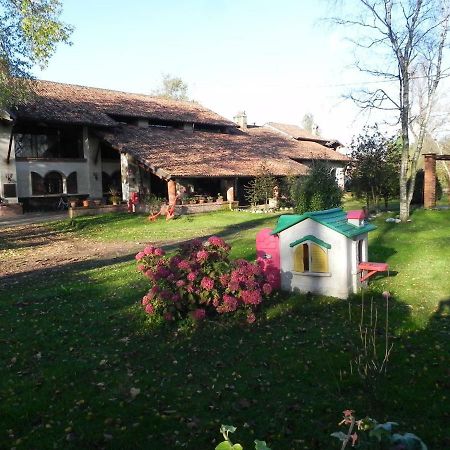 Agriturismo Cascina Poscallone Abbiategrasso Exterior foto